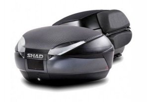 Vrchní kufr na motorku SHAD SH48 Tmavě šedý with backrest, carbon cover and PREMIUM SMART lock